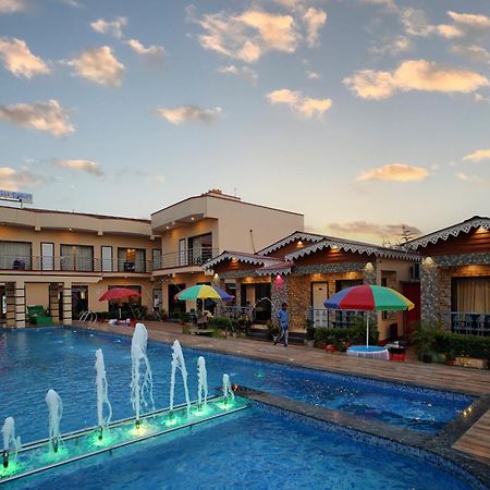 Aqua Blue Resort Private Limited 만다르모니 외부 사진